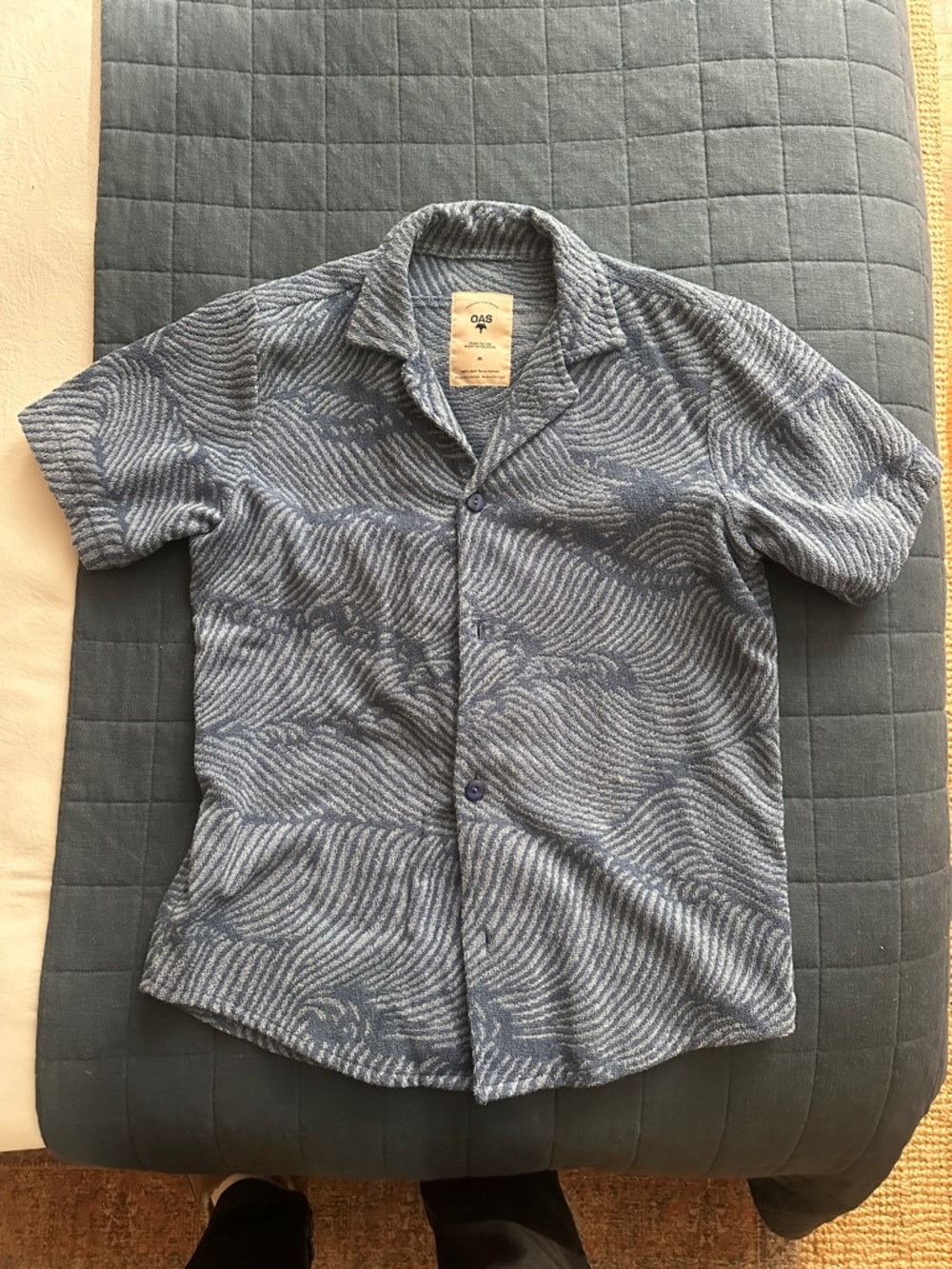 OAS Men's Blue Wave Pattern Short Sleeve Shirt & Shorts Set - Picture 4 of 6